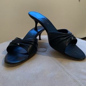 YSL kitten heels. Size 37.
